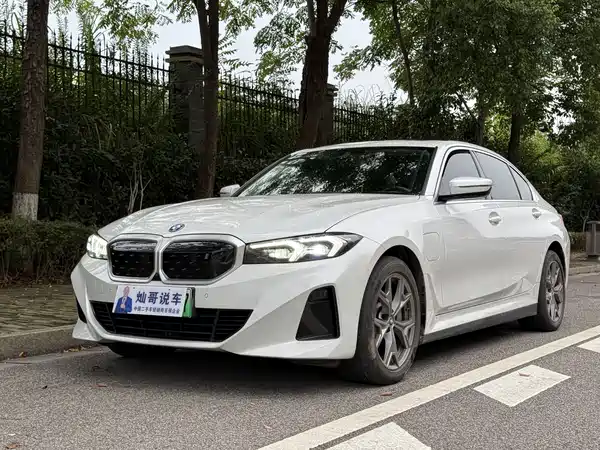 BMW i3 2023