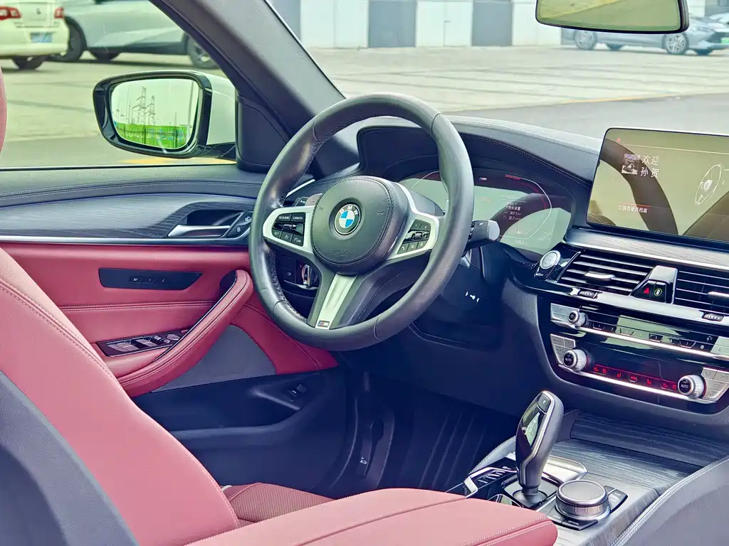 BMW 5 Series 2021 — фото 15