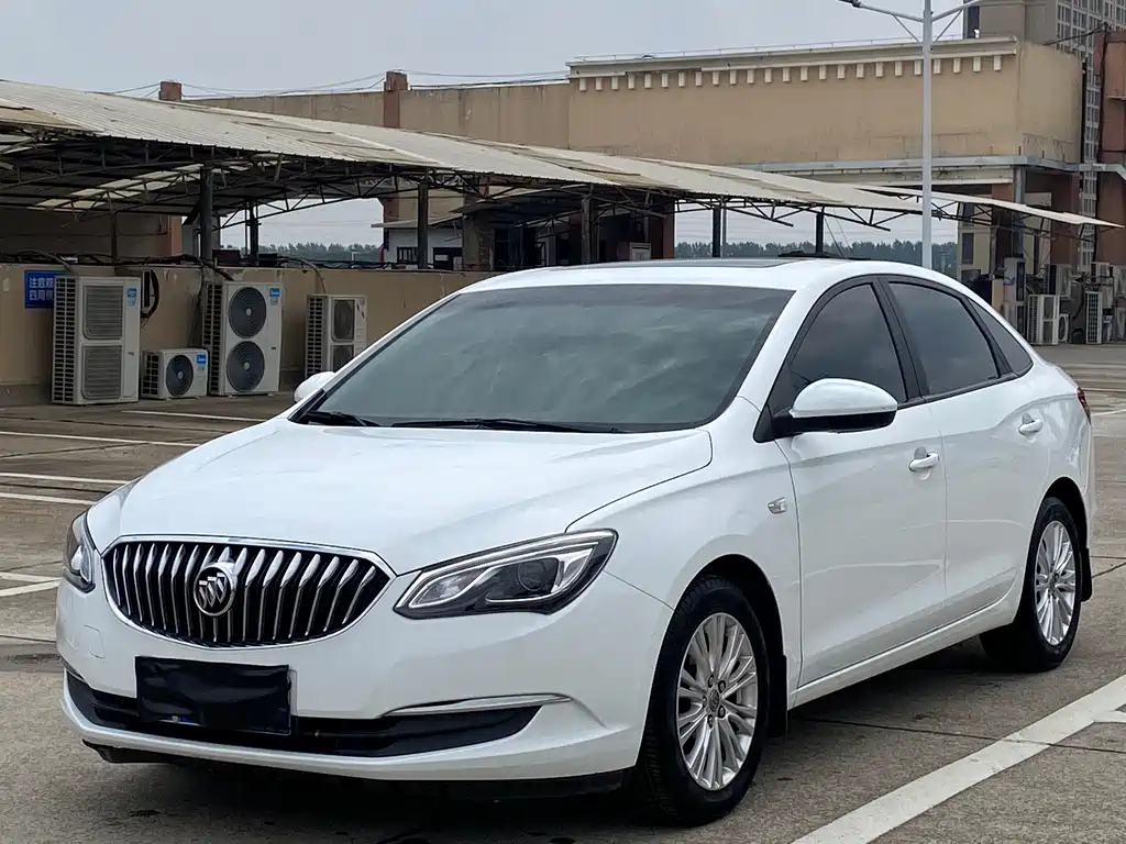 Buick Excelle 2015 — фото 1