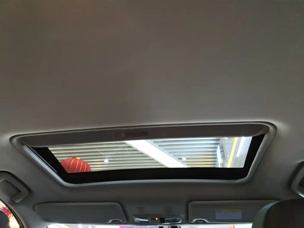 Mitsubishi Outlander 2021 — фото 18