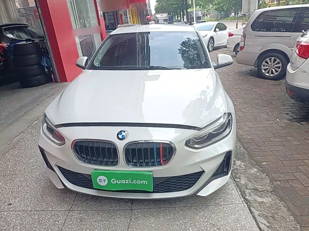 BMW 1 Series 2021
