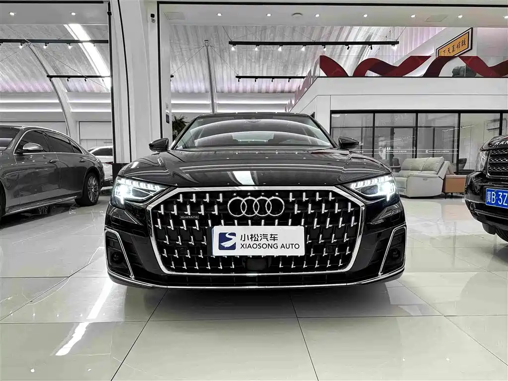 Audi A8 2025