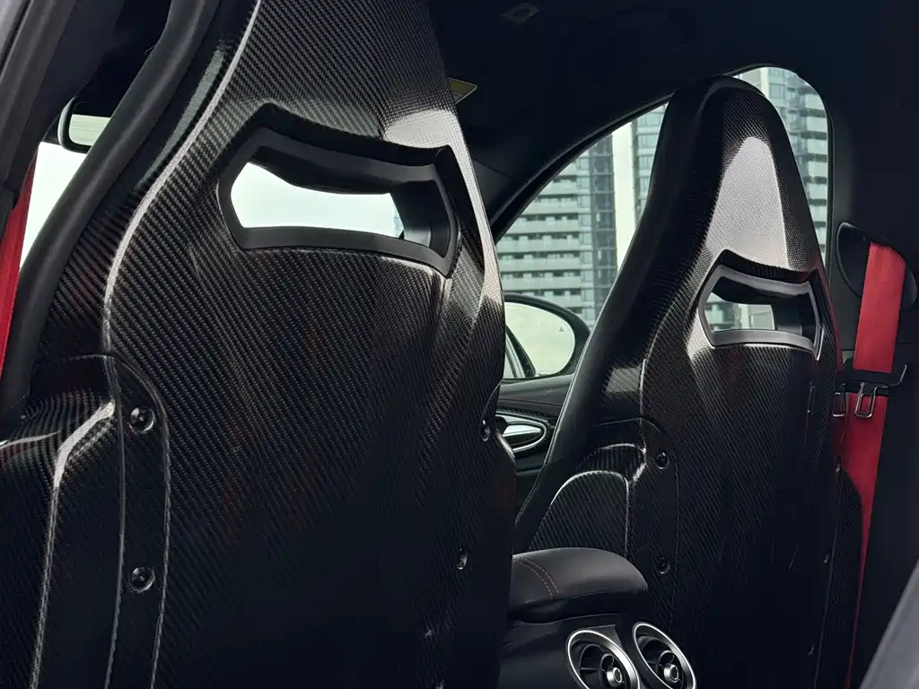 Alfa Romeo Giulia 2020 — фото 14