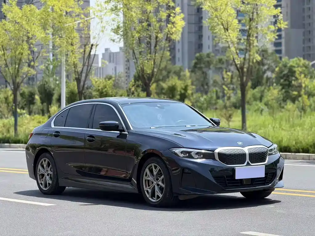 BMW i3 2025 — фото 3