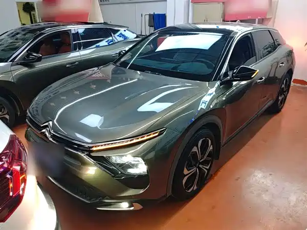 Citroën Versailles C5 X 2021