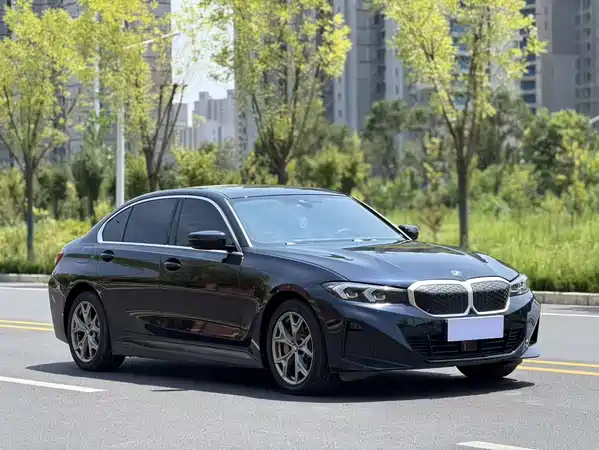 BMW i3 2025