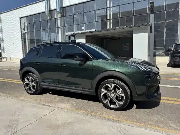 Lynk & Co 06 2023