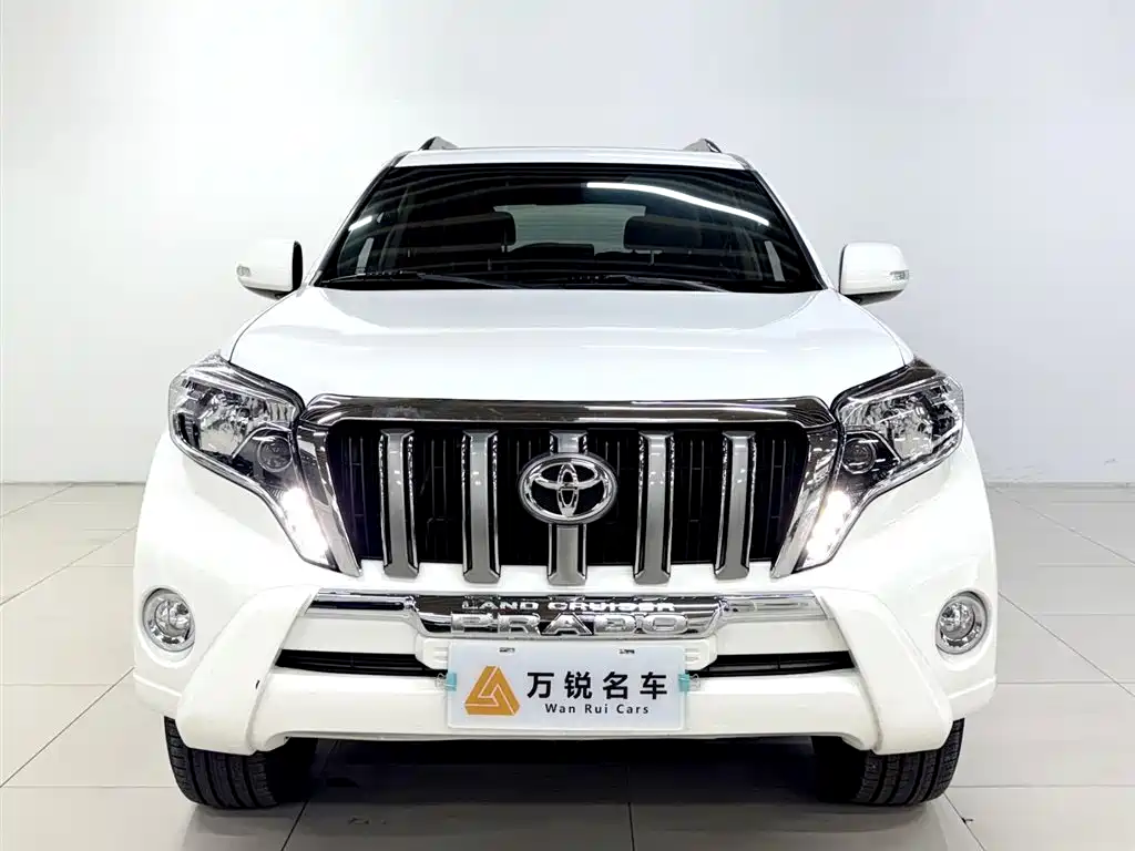 Toyota Prado 2013 — фото 2