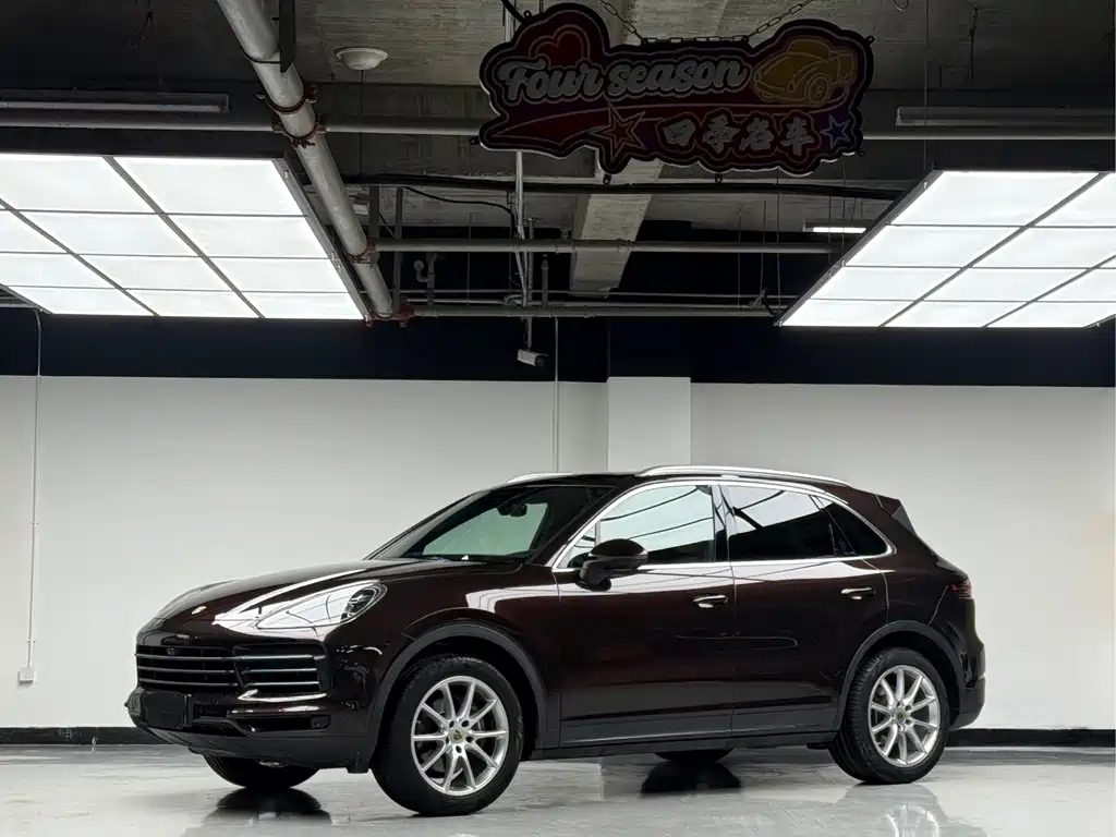 Porsche Cayenne 2018 — фото 1