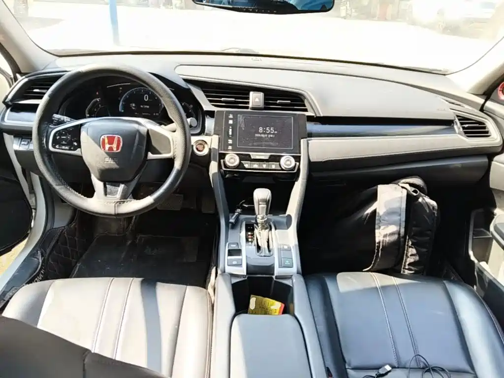 Honda Civic 2020 — фото 10