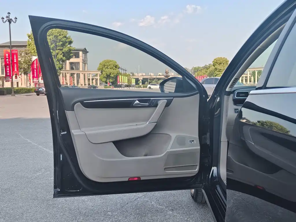 Volkswagen Magotan 2015