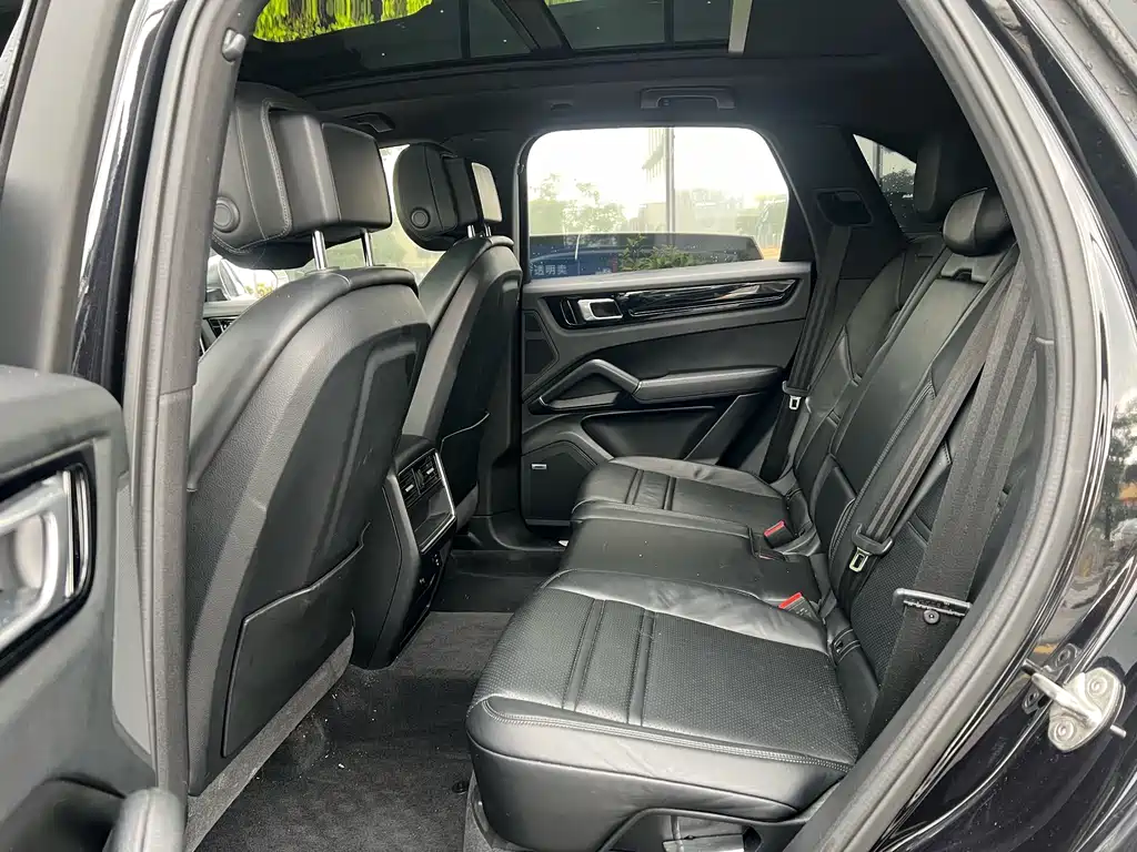 Porsche Cayenne New Energy 2020 — фото 10