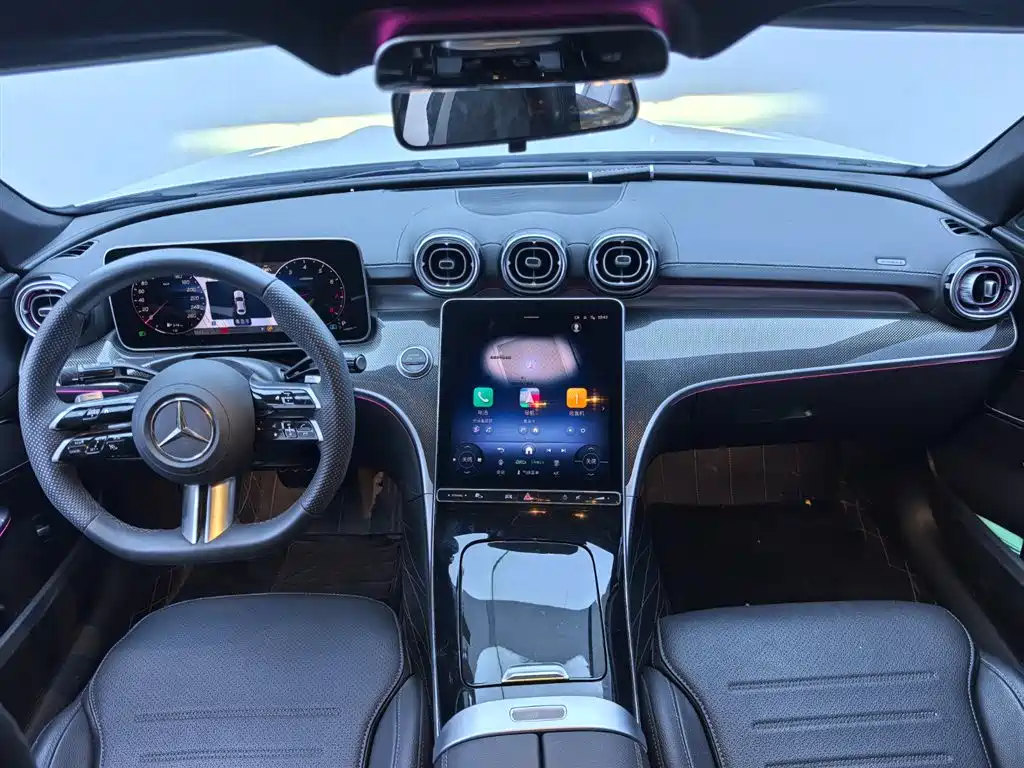 Mercedes-Benz C-Class 2025 — фото 10