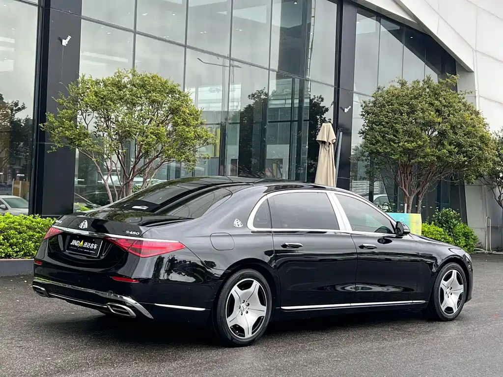 Mercedes-Benz Maybach S-Class 2023 — фото 9