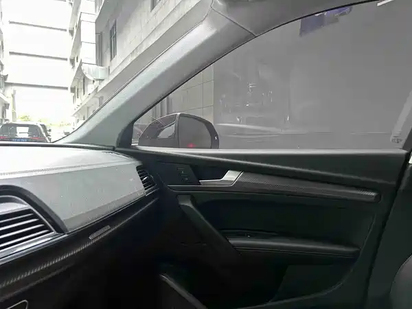 Audi Q5L 2022