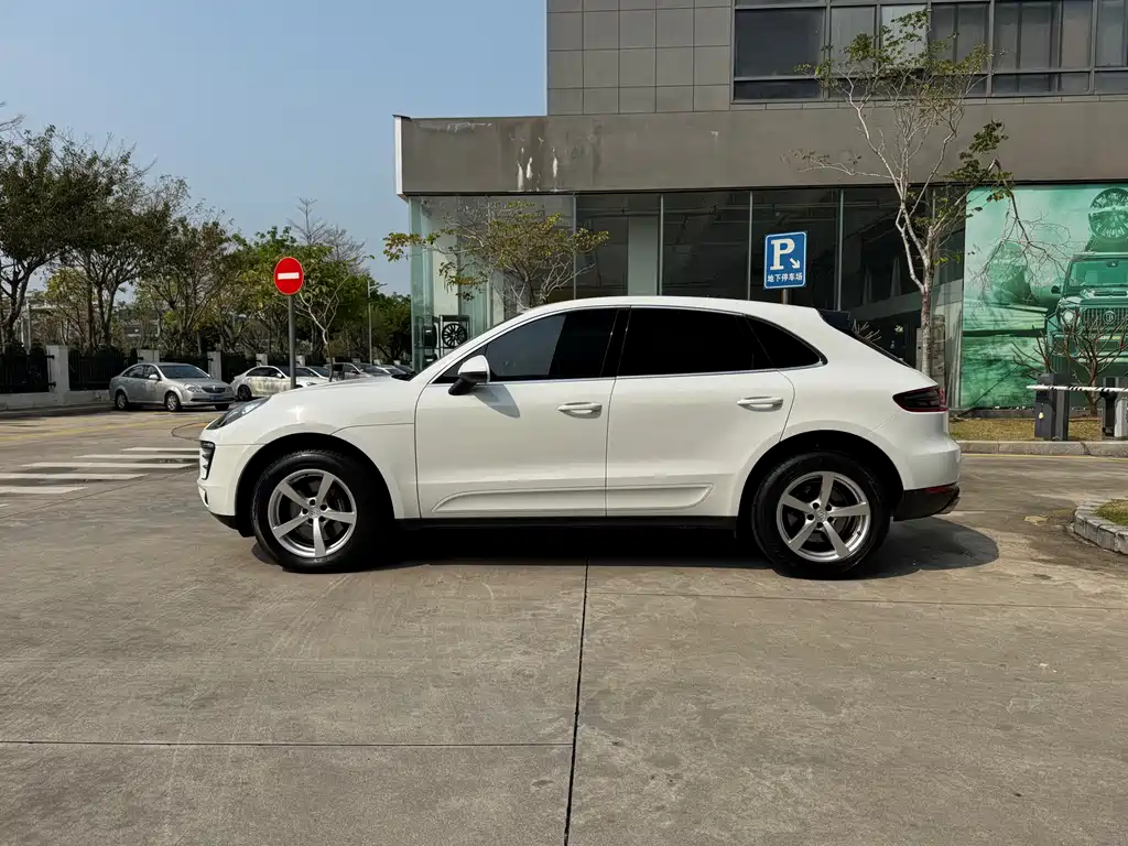 Porsche Macan 2015 — фото 7