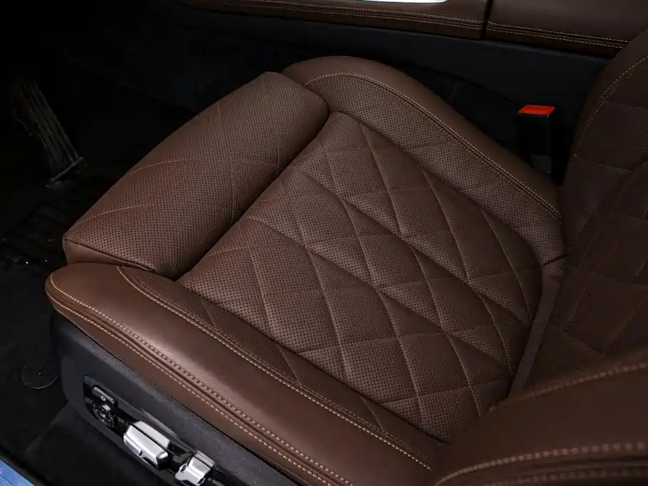 BMW X7 2025 — фото 13