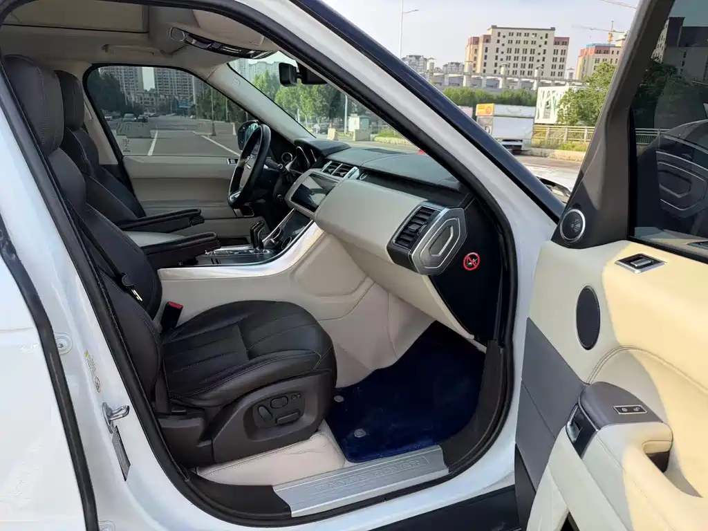 Land Rover Sport 2015
