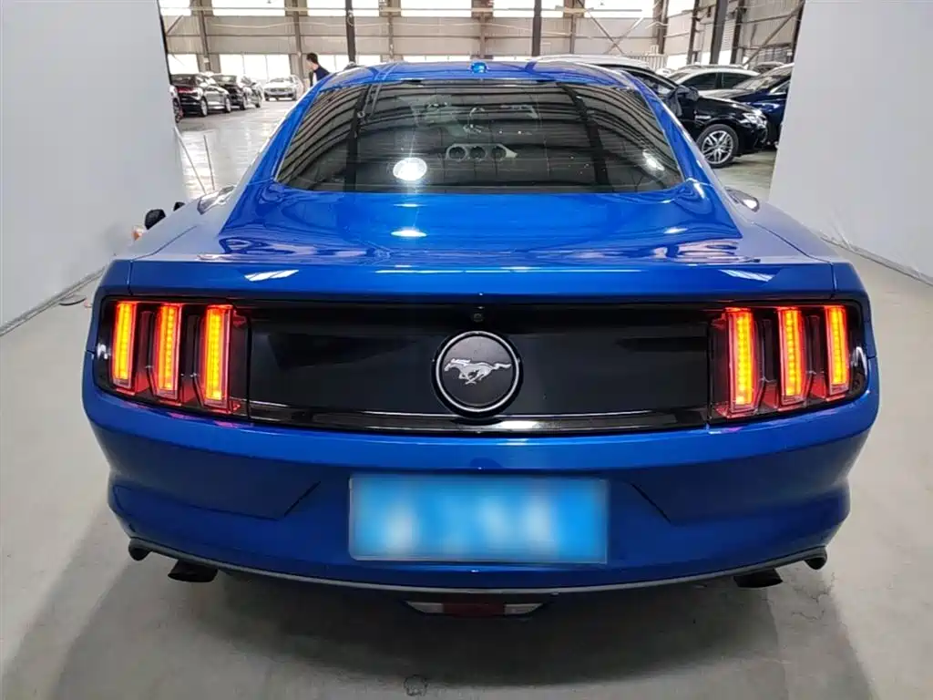 Ford Mustang 2018 — фото 5