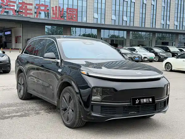 Li Auto L8 2024