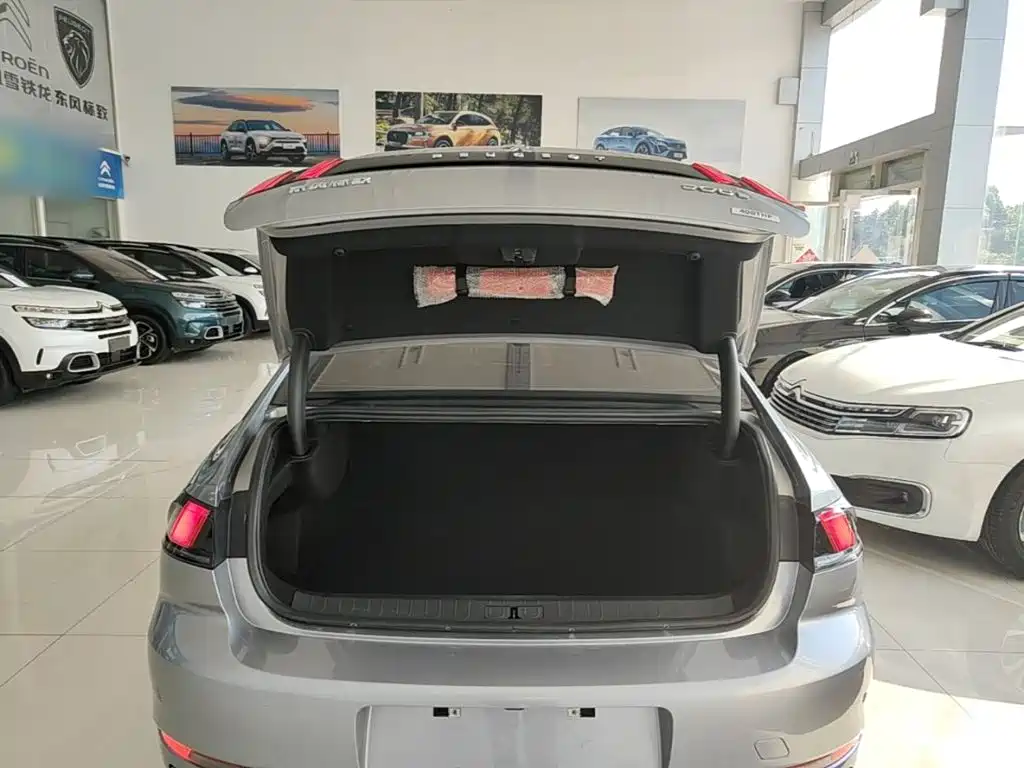 Peugeot 508 2023 — фото 19