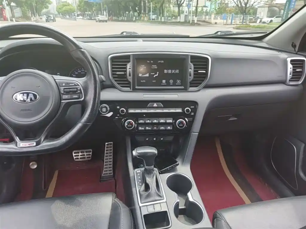 Kia KX5 2017 — фото 13
