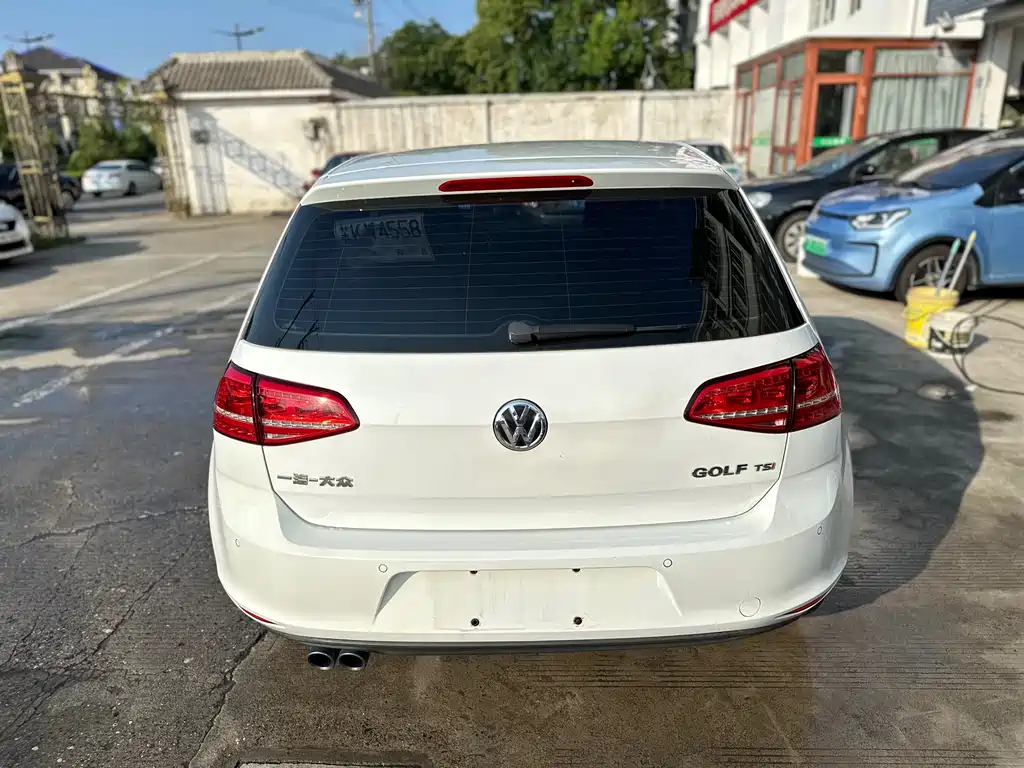 Volkswagen Golf 2016