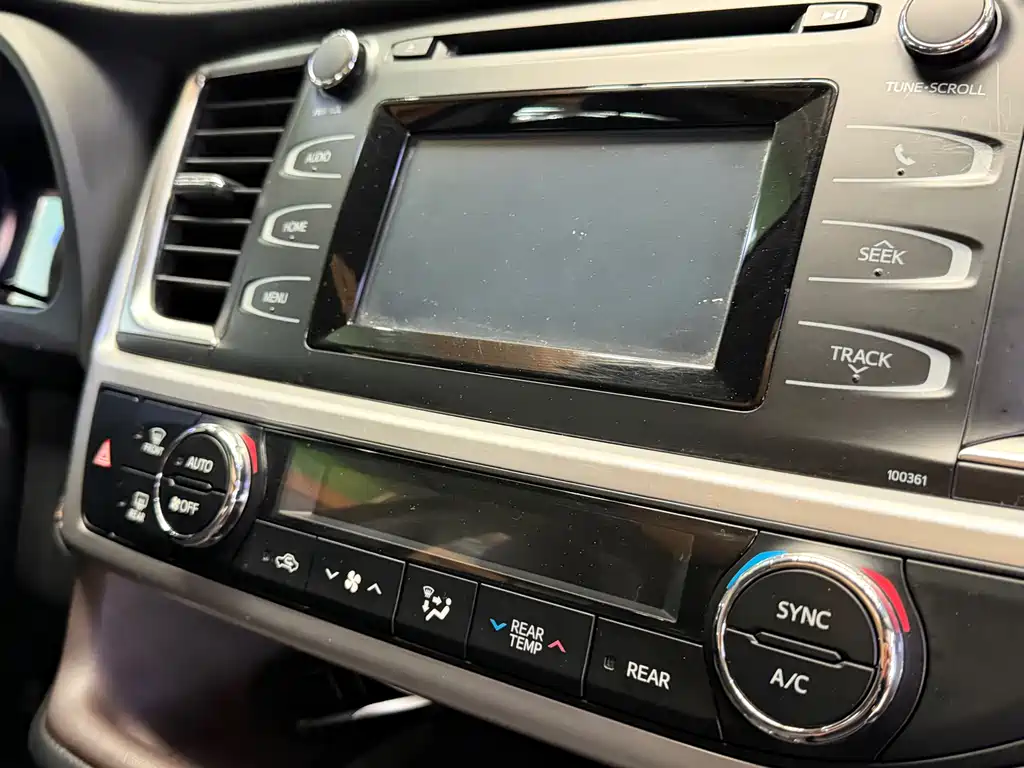 Toyota Highlander 2017 — фото 14