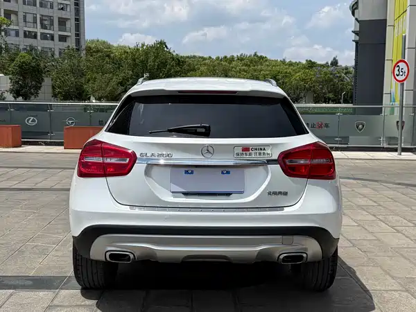 Mercedes-Benz GLA 2016