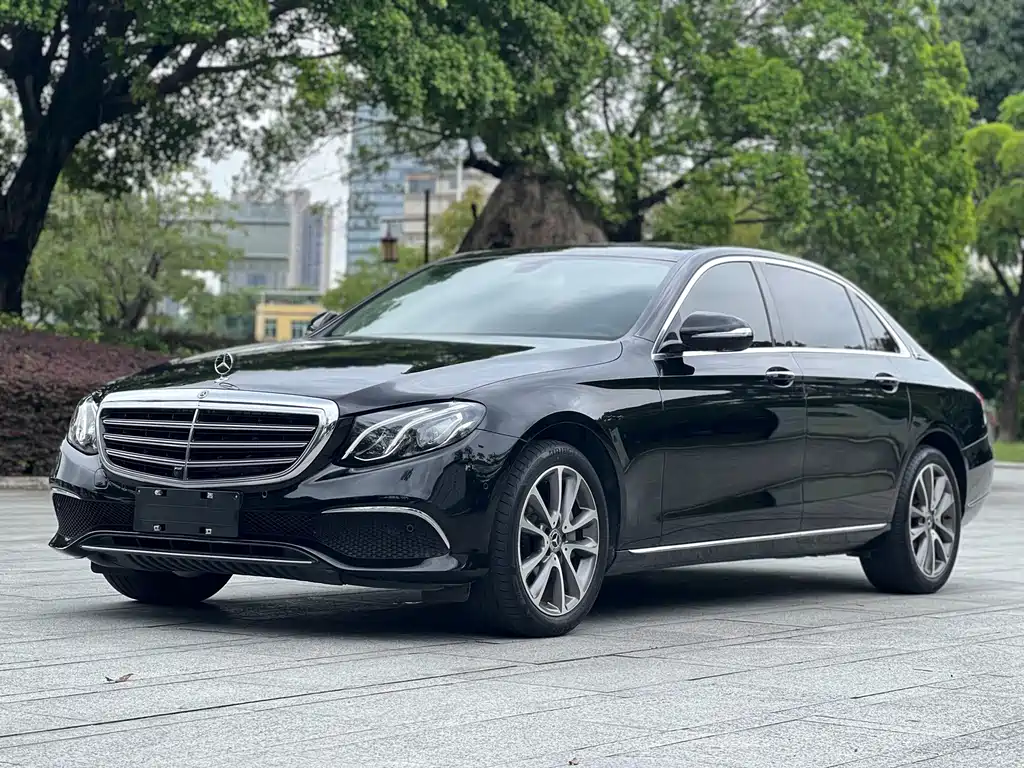 Mercedes-Benz E-Class 2017 — фото 1