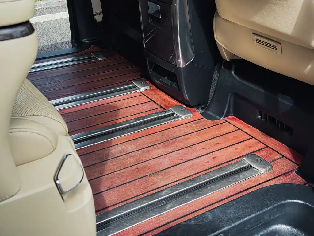 Toyota Alphard 2019 — фото 15