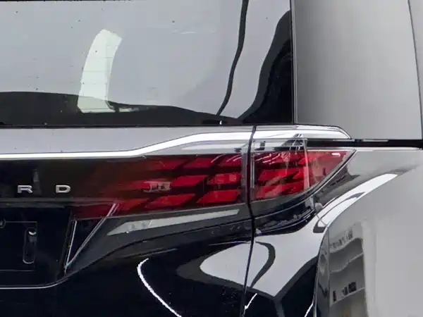Toyota Alphard 2024