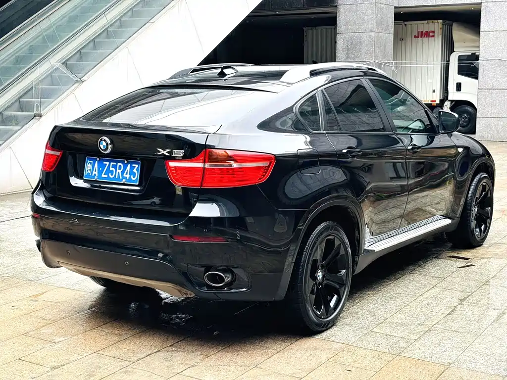 BMW X6 2010 — фото 9