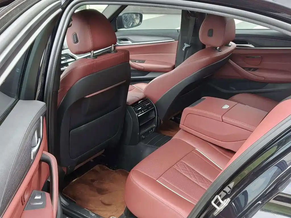 BMW 5 Series 2021