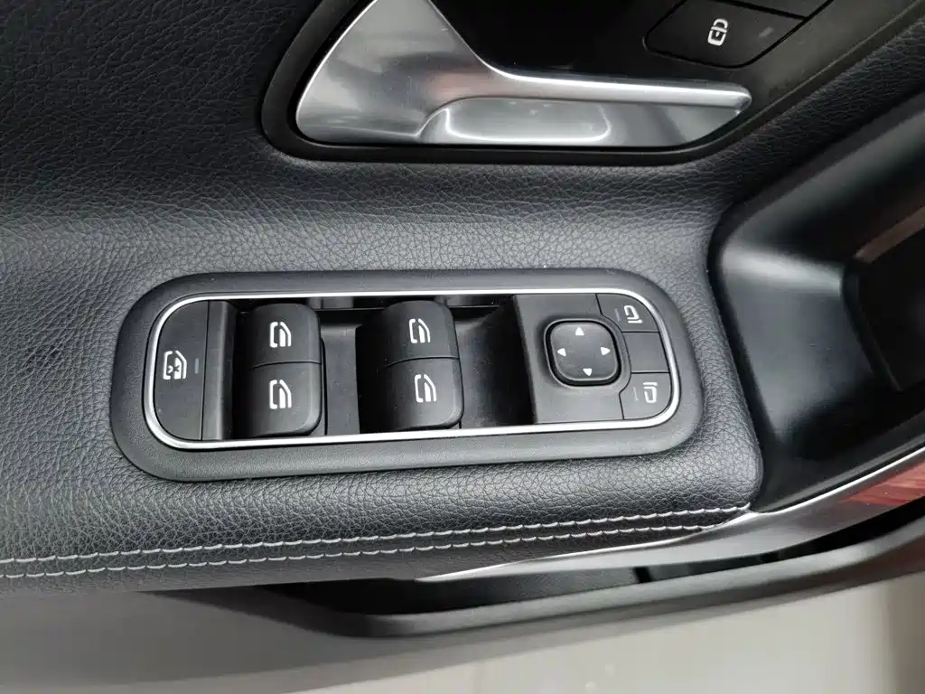 Mercedes-Benz A-Class 2020 — фото 9