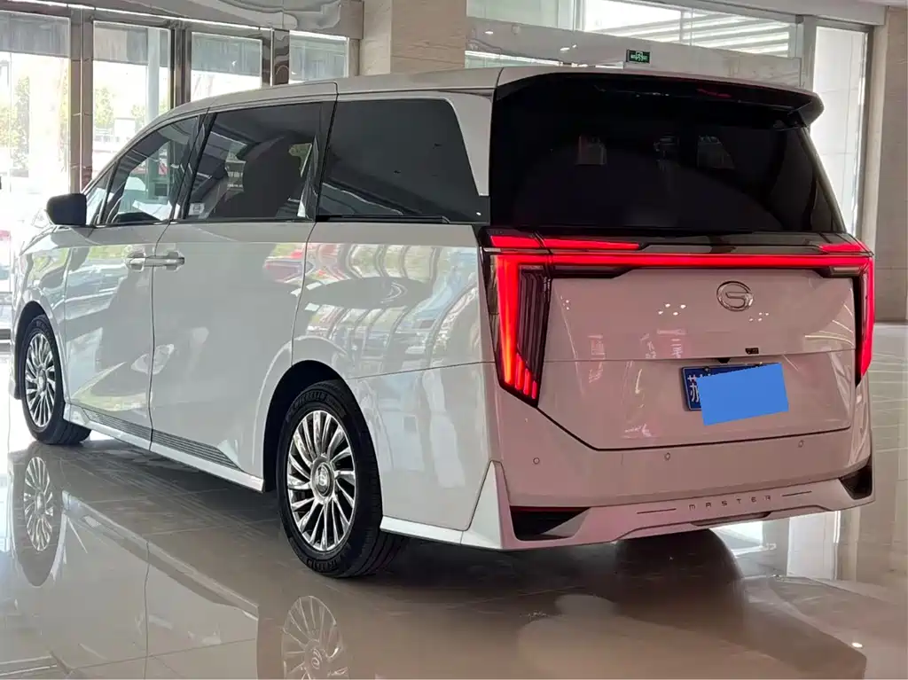 GAC Motor Trumpchi M8 2023 — фото 7