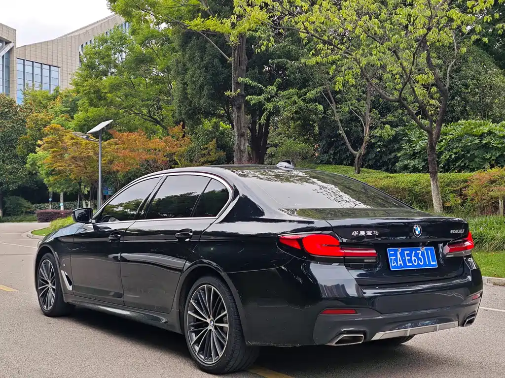 BMW 5 Series 2022