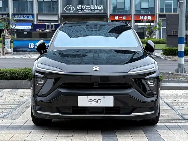 NIO ES6 2020