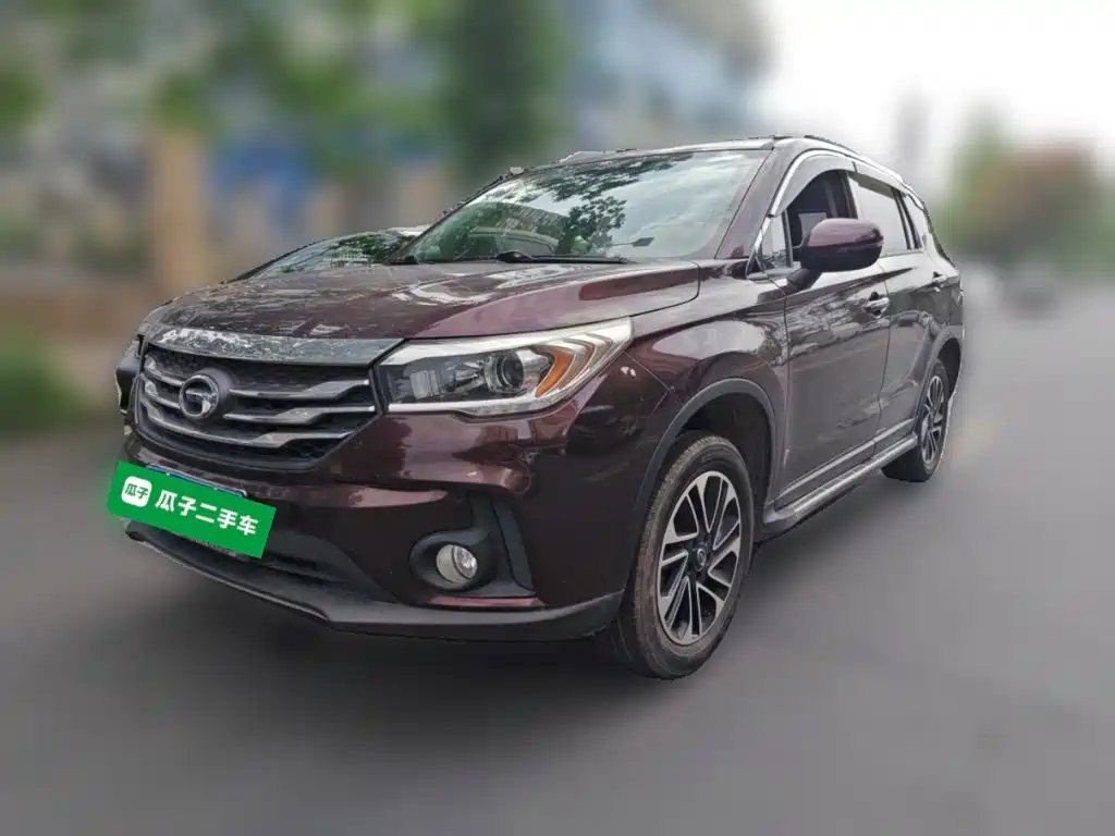 GAC Trumpchi GS4 2017 — фото 1