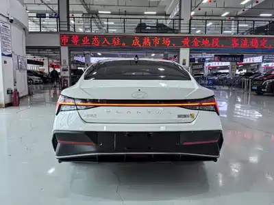 Hyundai Elantra 2023