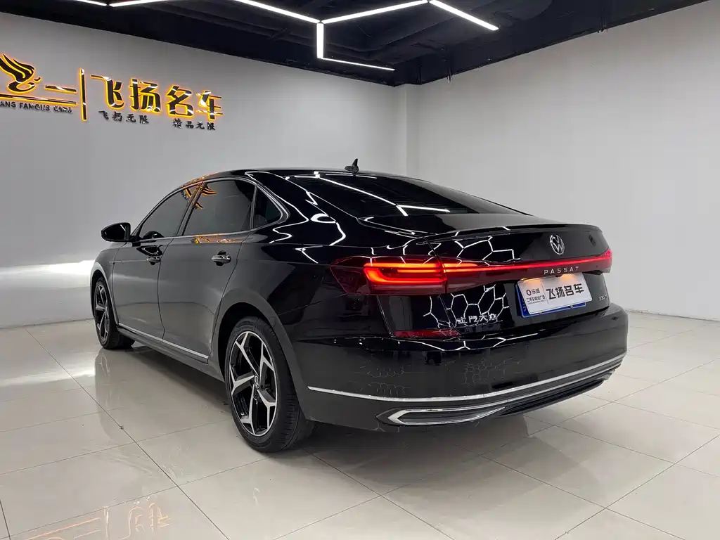 Volkswagen Passat 2023 — фото 15