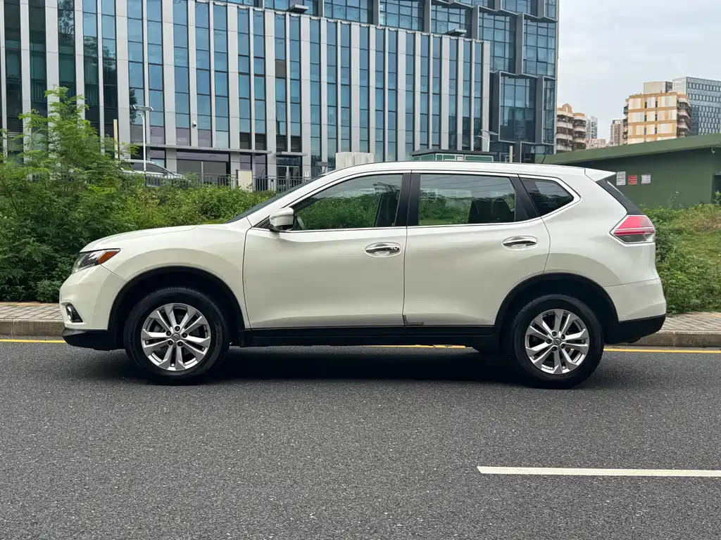 Nissan X-Trail 2014