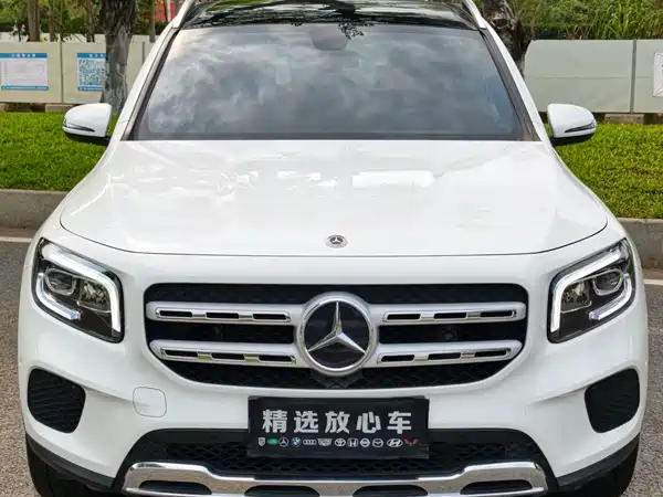 Mercedes-Benz GLB 2023