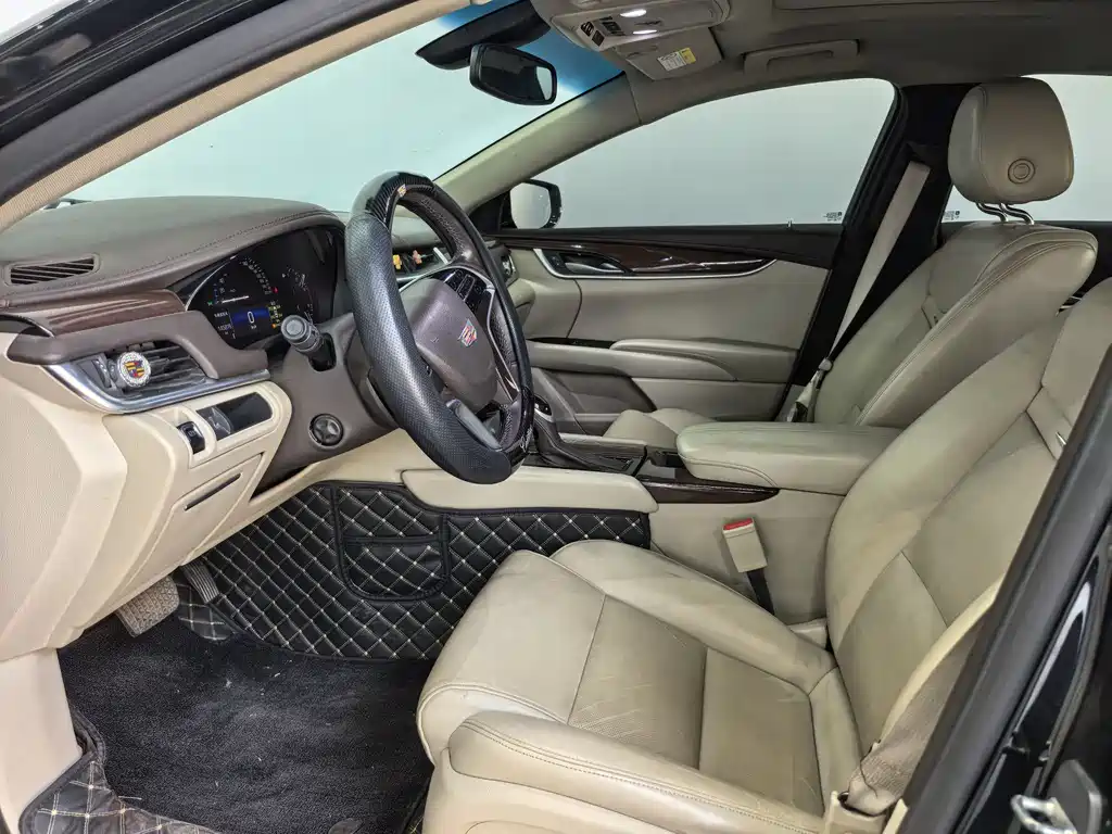 Cadillac XTS 2016 — фото 11