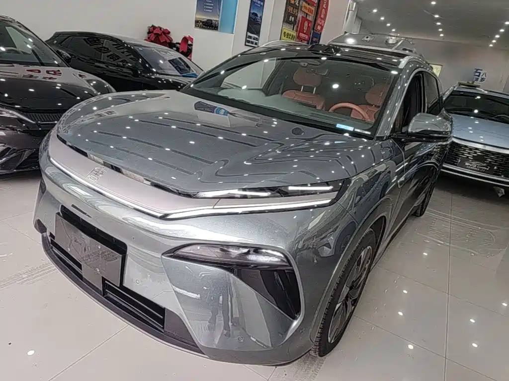 BYD Tang L 2025