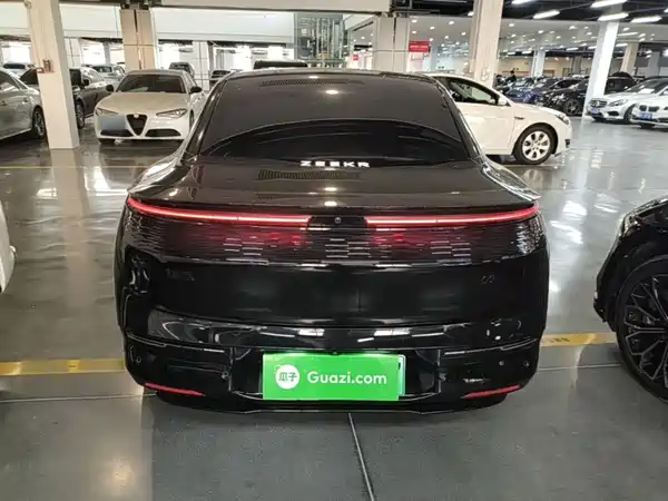 Zeekr 007 2024