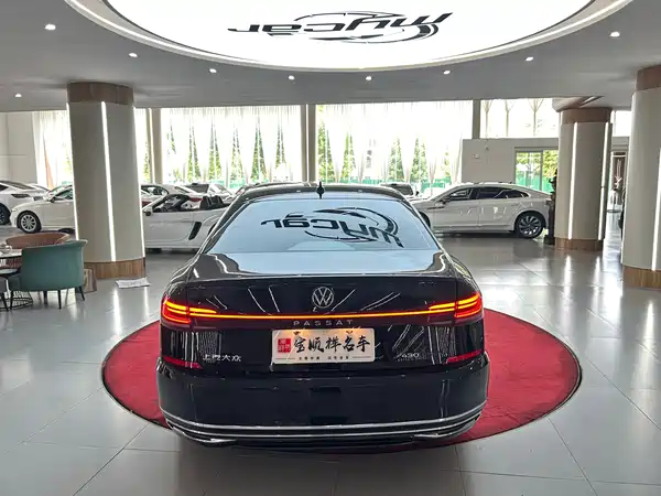 Volkswagen Passat Plug-In Hybrid 2026