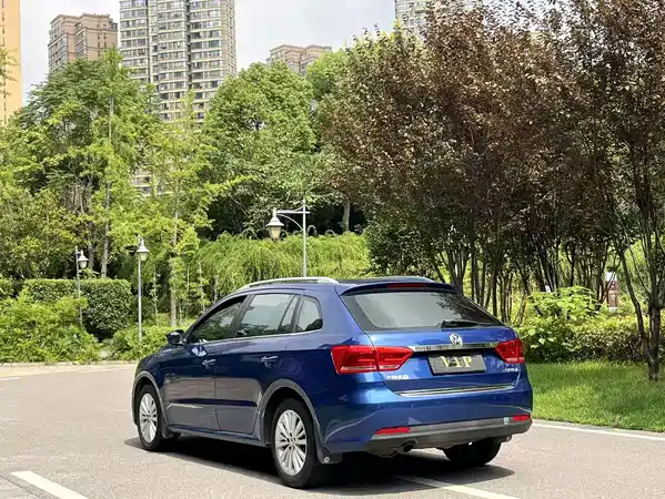 Volkswagen Gran Lavida 2013