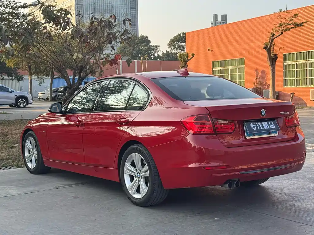 BMW 3 Series 2015