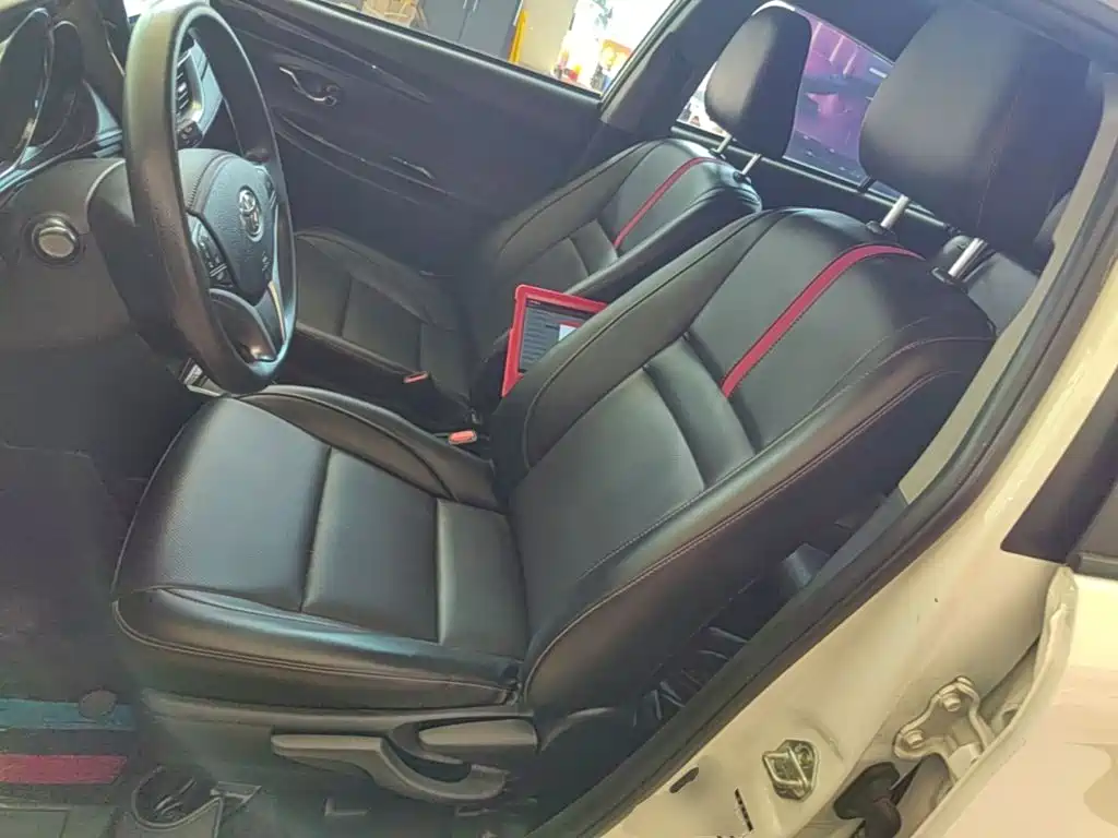 Toyota Yaris L 2022 — фото 15